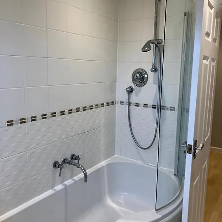 Ab - Top Floor 2 Bed Modern Town Centre Apartment With Parking For One Vehicle Stratford-upon-Avon Esterno foto